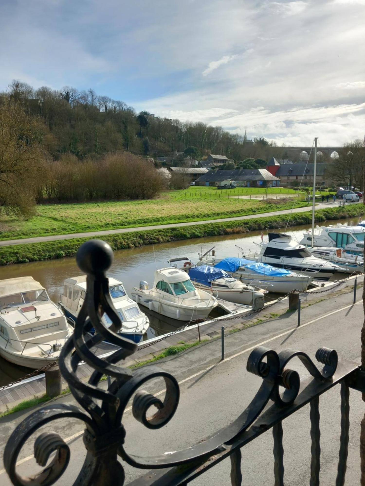 Balade Sur Le Port Leilighet Dinan Eksteriør bilde